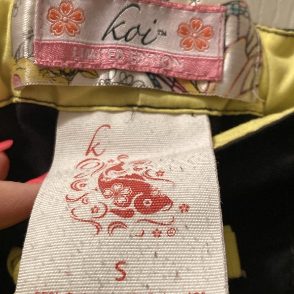 Koi Scrub pants with yellow accents.. size S with full elastic waist - Picture 5 of 5